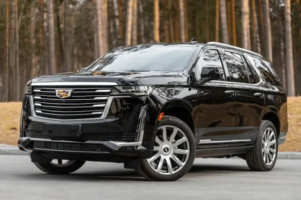 You are currently viewing Biggest SUV in the World: Cadillac Escalade ESV